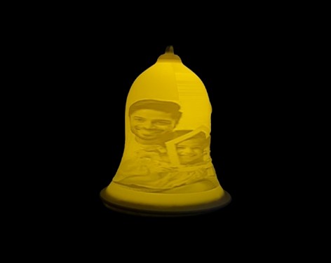 Clopoțel Magic de Crăciun — imaginea apare în lumină